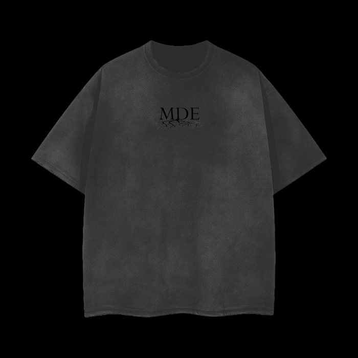 DREAMY TREE ~ DESTRESSED OVERSIZED TEE